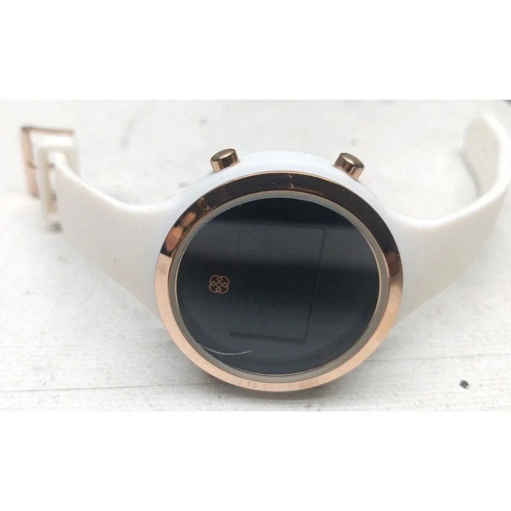 Daisy Fuentes Golden White Digital Alarm Chrono Quartz Watch with box No Battery